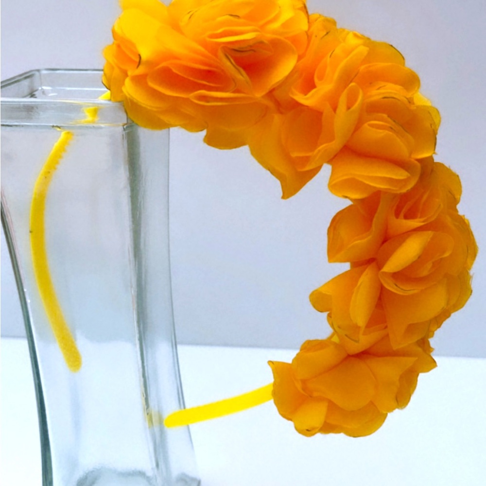“Elegant HeadBand for Girls in Yellow: Light Up Your Day" - Picture 1 of 5